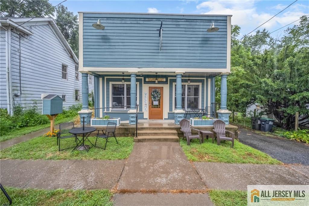 13 New York Avenue, Colonia, NJ, 07067