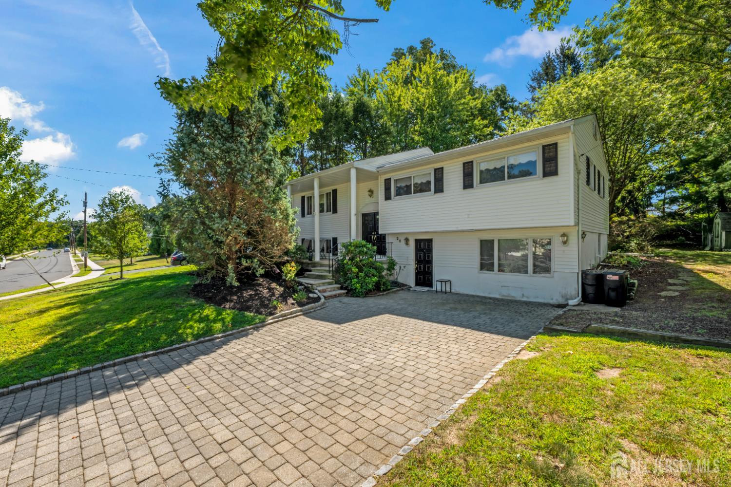 Photo of 26 Warren Drive, Matawan NJ