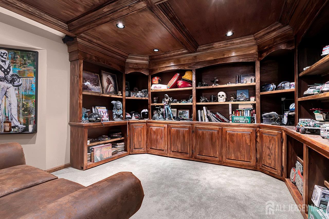 12 Dugans, Millstone, NJ, 08535