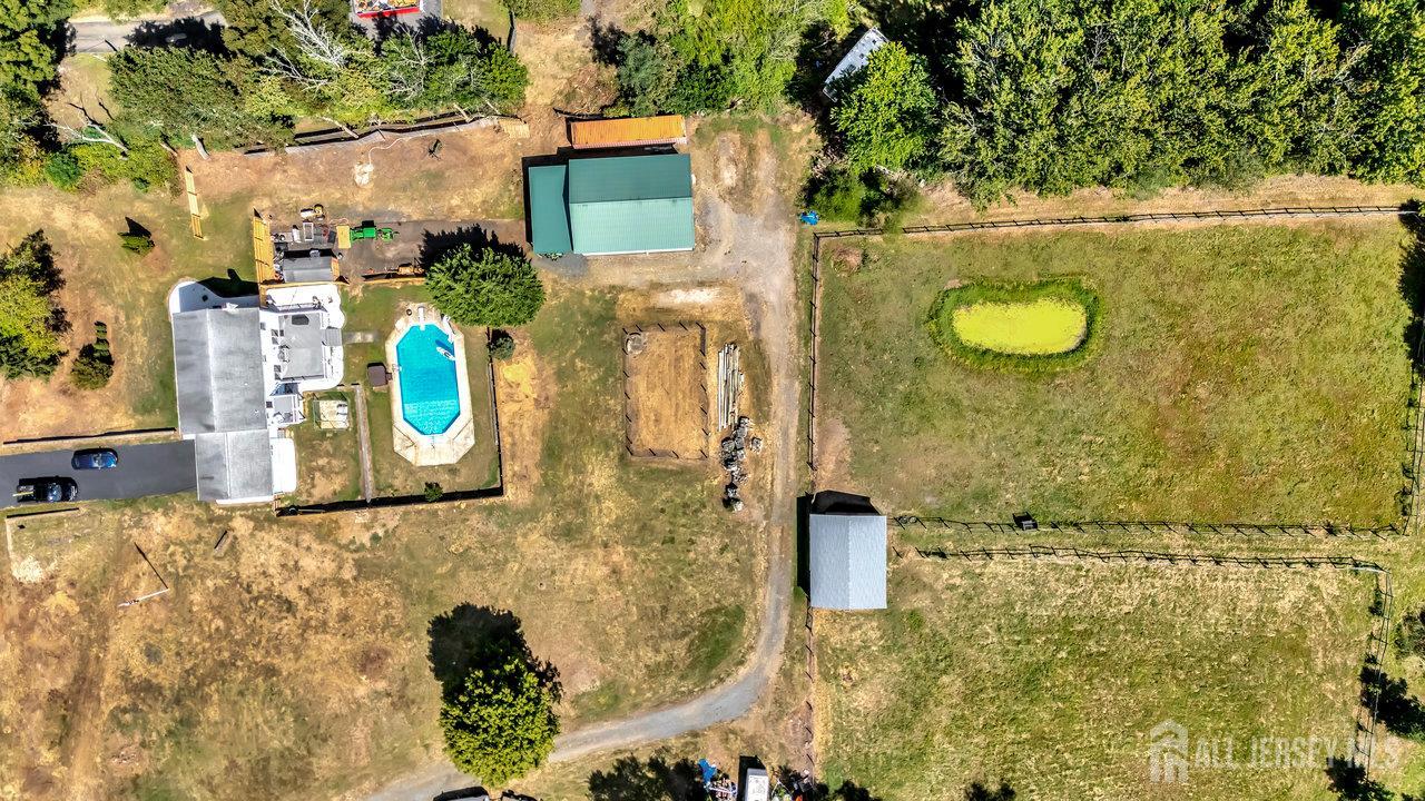 12 Dugans, Millstone, NJ, 08535