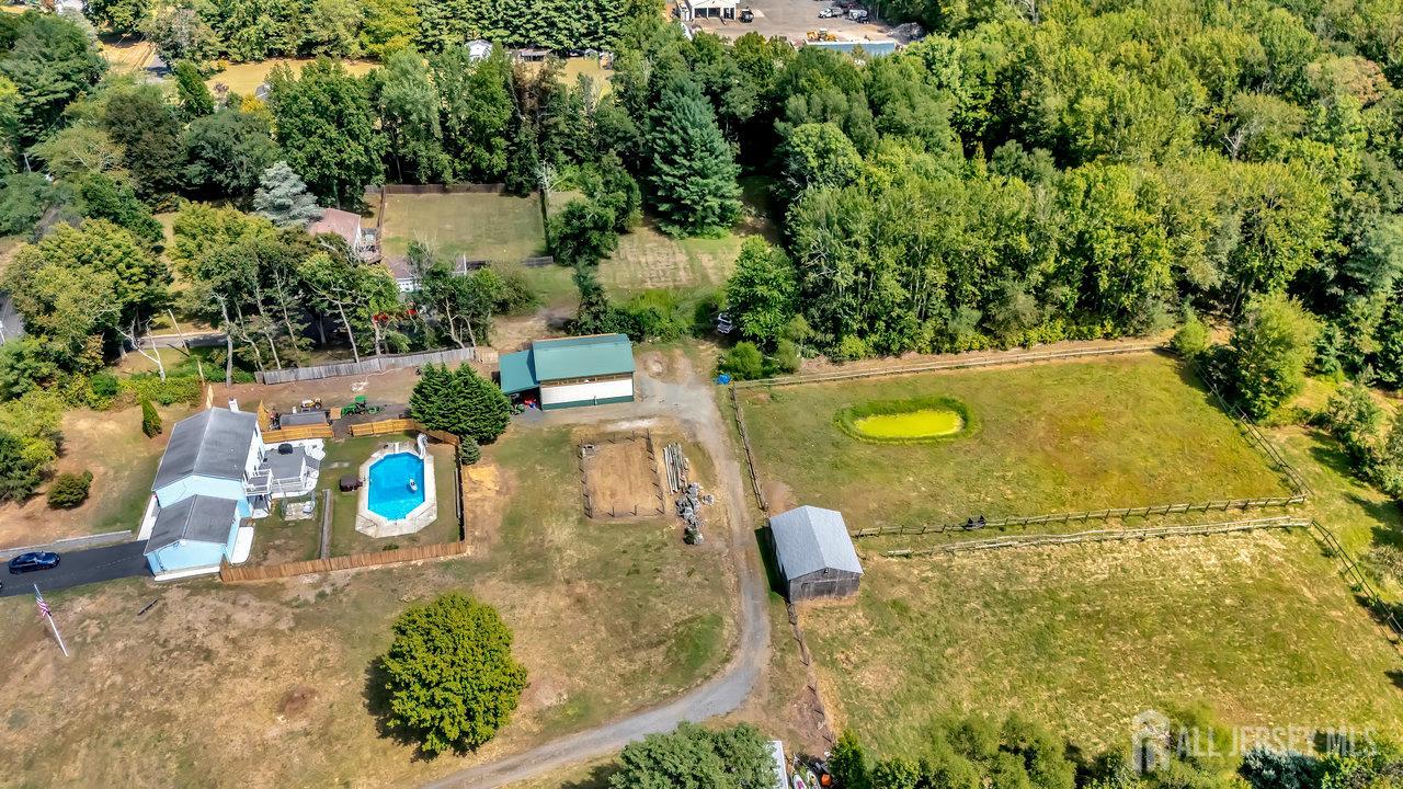 12 Dugans, Millstone, NJ, 08535