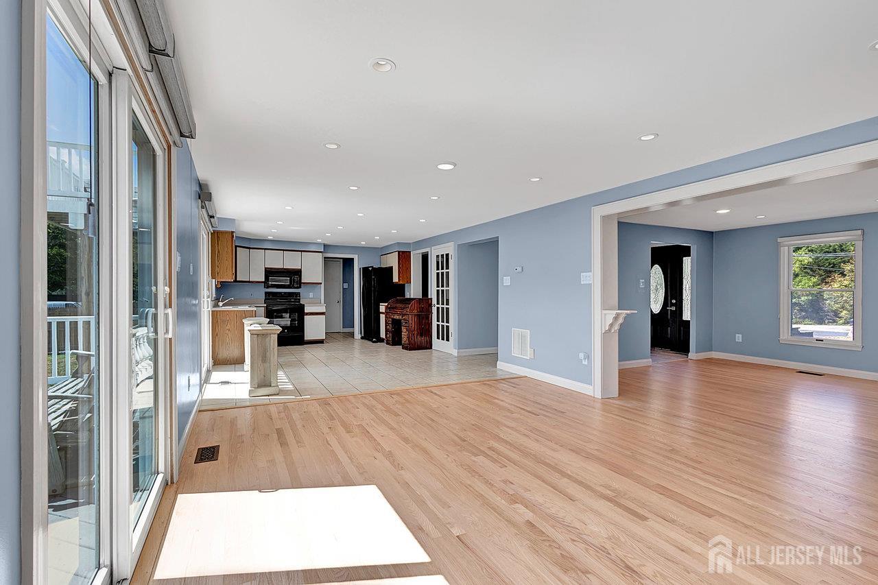 12 Dugans, Millstone, NJ, 08535