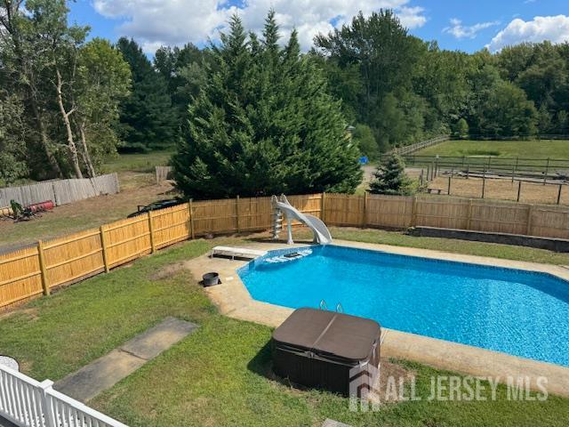 12 Dugans, Millstone, NJ, 08535