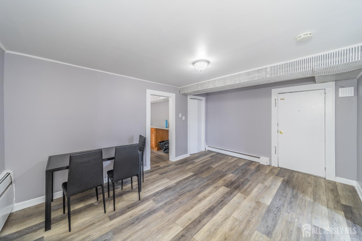 42 Crosby, Edison, NJ, 08817