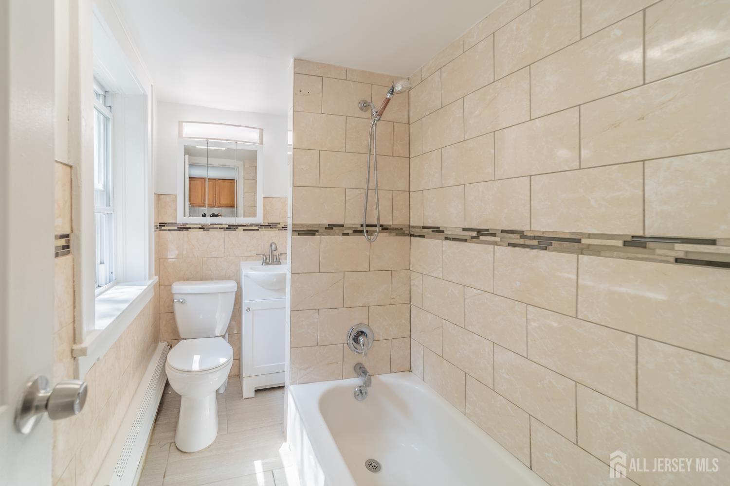 42 Crosby, Edison, NJ, 08817