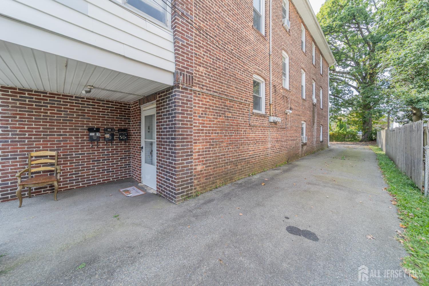 42 Crosby, Edison, NJ, 08817