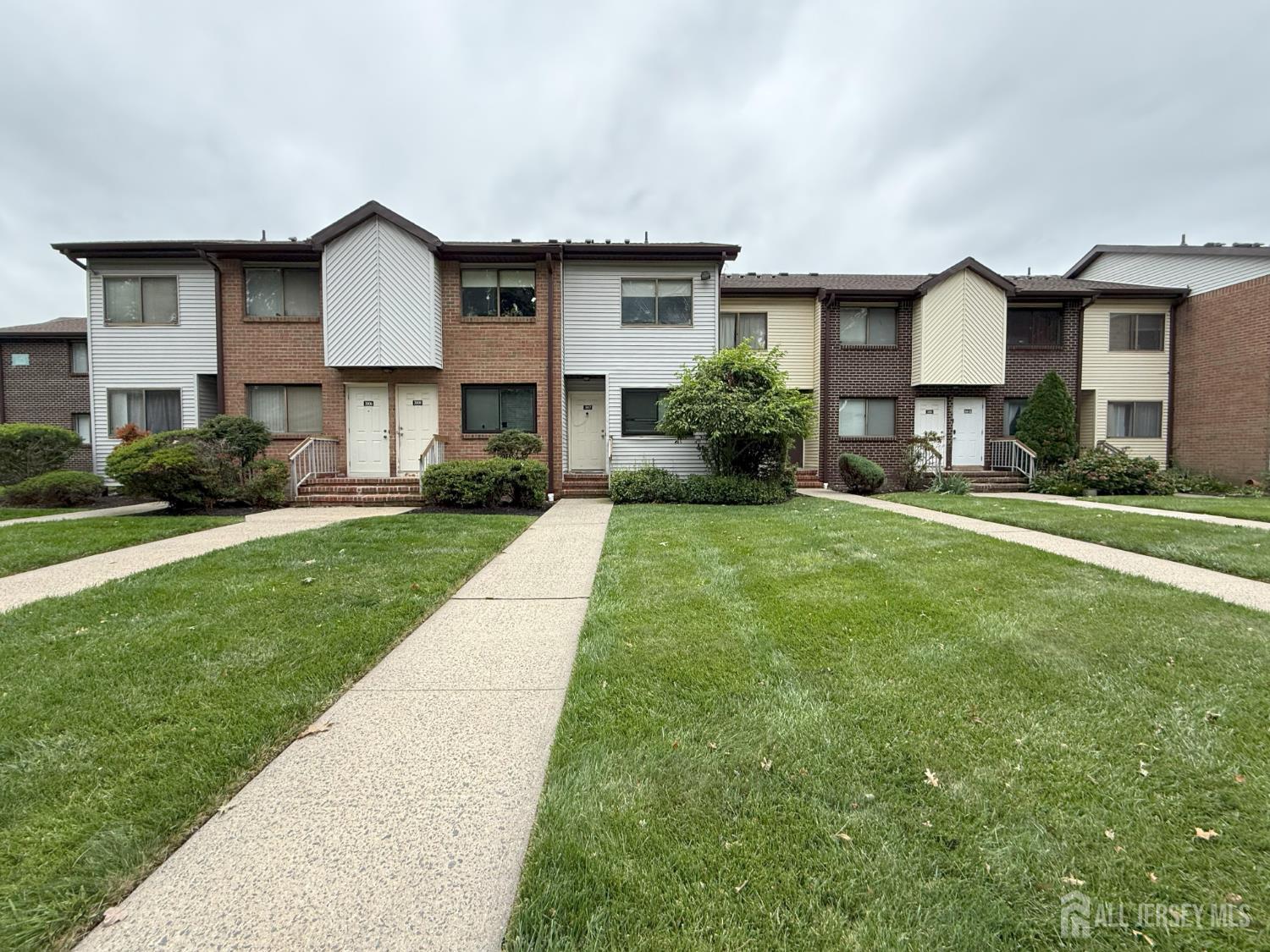 Photo of 3807 Birchwood Court, North Brunswick NJ