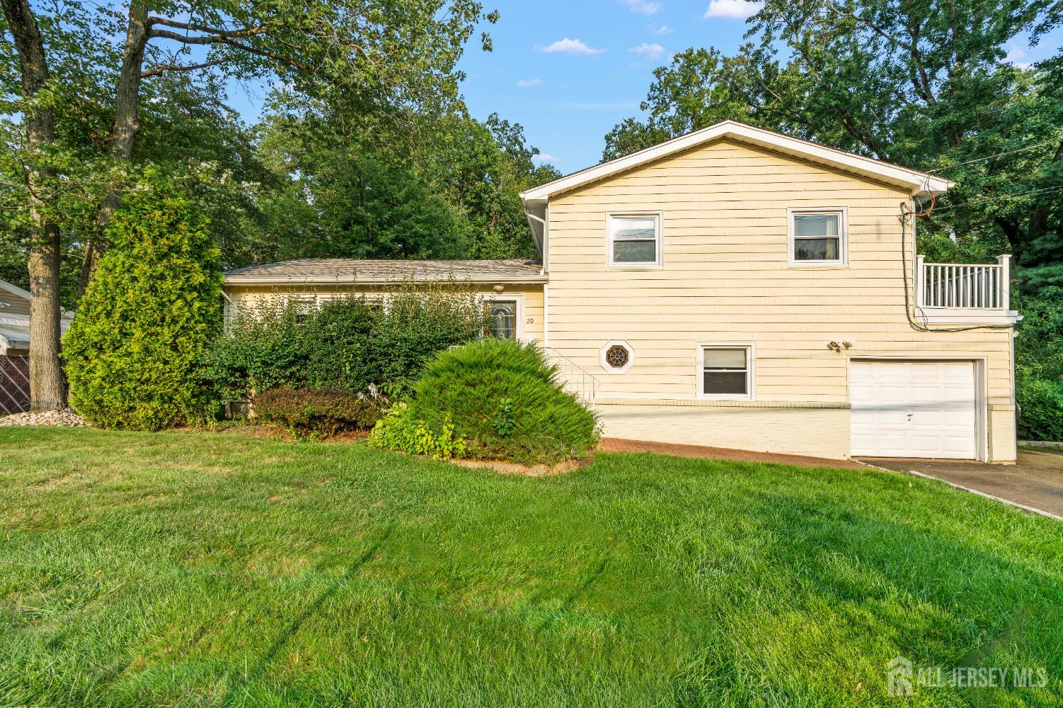 Photo of 20 Valley Vale Drive, Old Bridge NJ