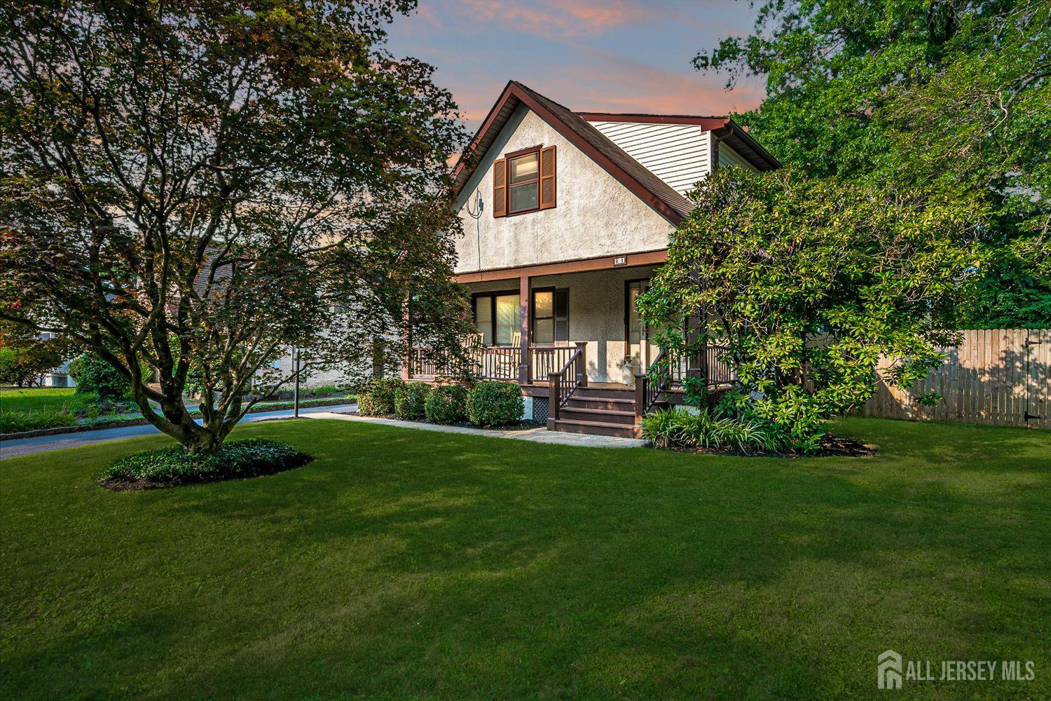 Photo of 21 Heathcote Brook Road, South Brunswick NJ
