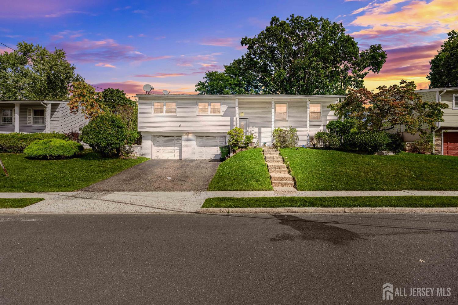 Homes for Sale in Edison, NJ