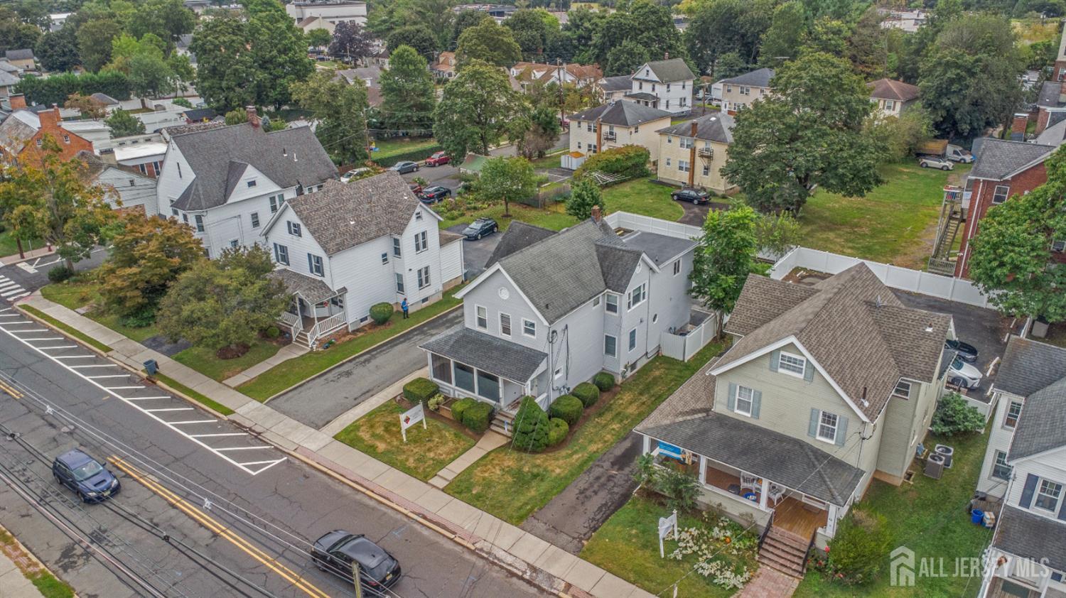 46 E E Somerset, Raritan, NJ, 08869