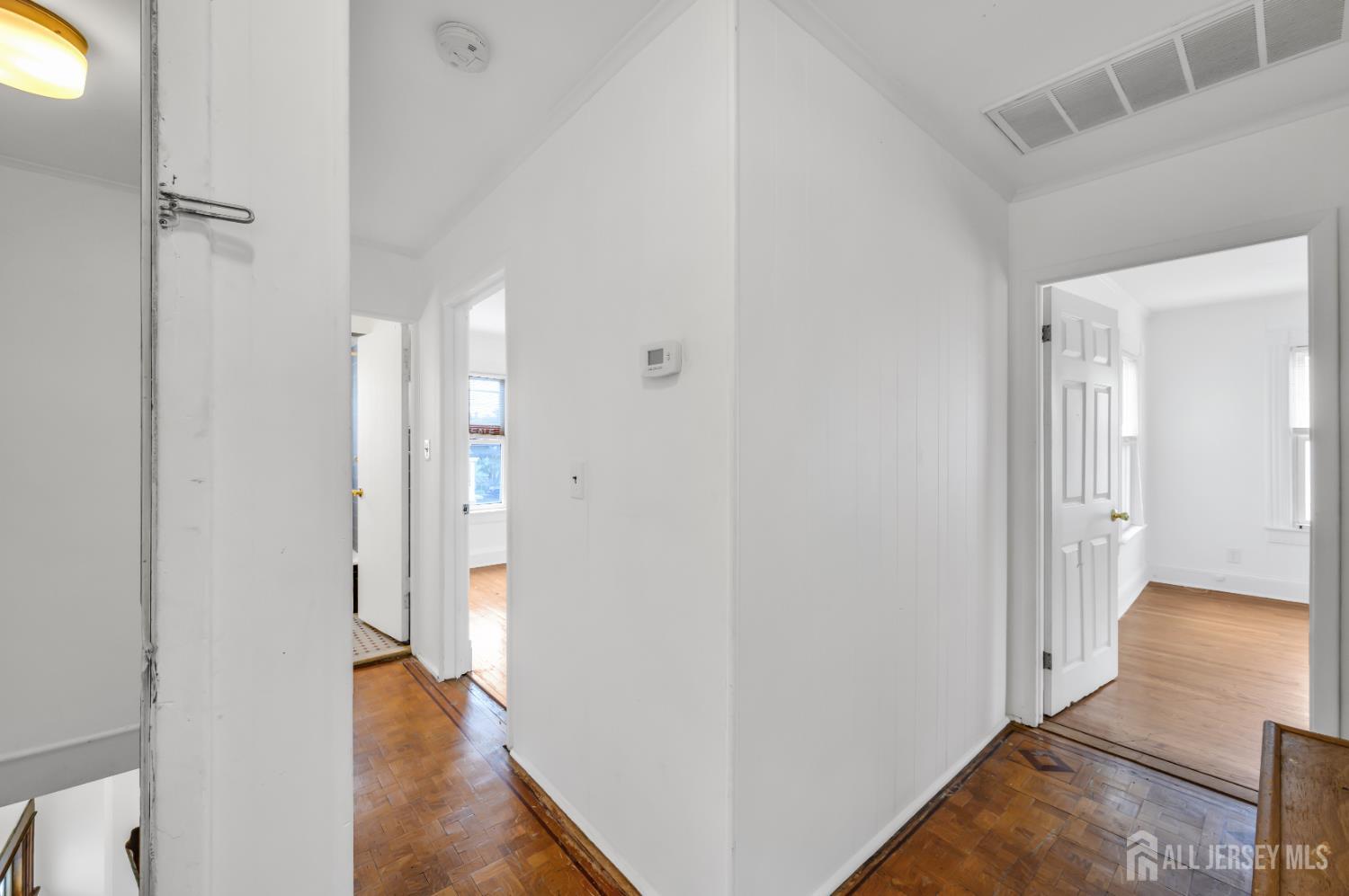 46 E E Somerset, Raritan, NJ, 08869