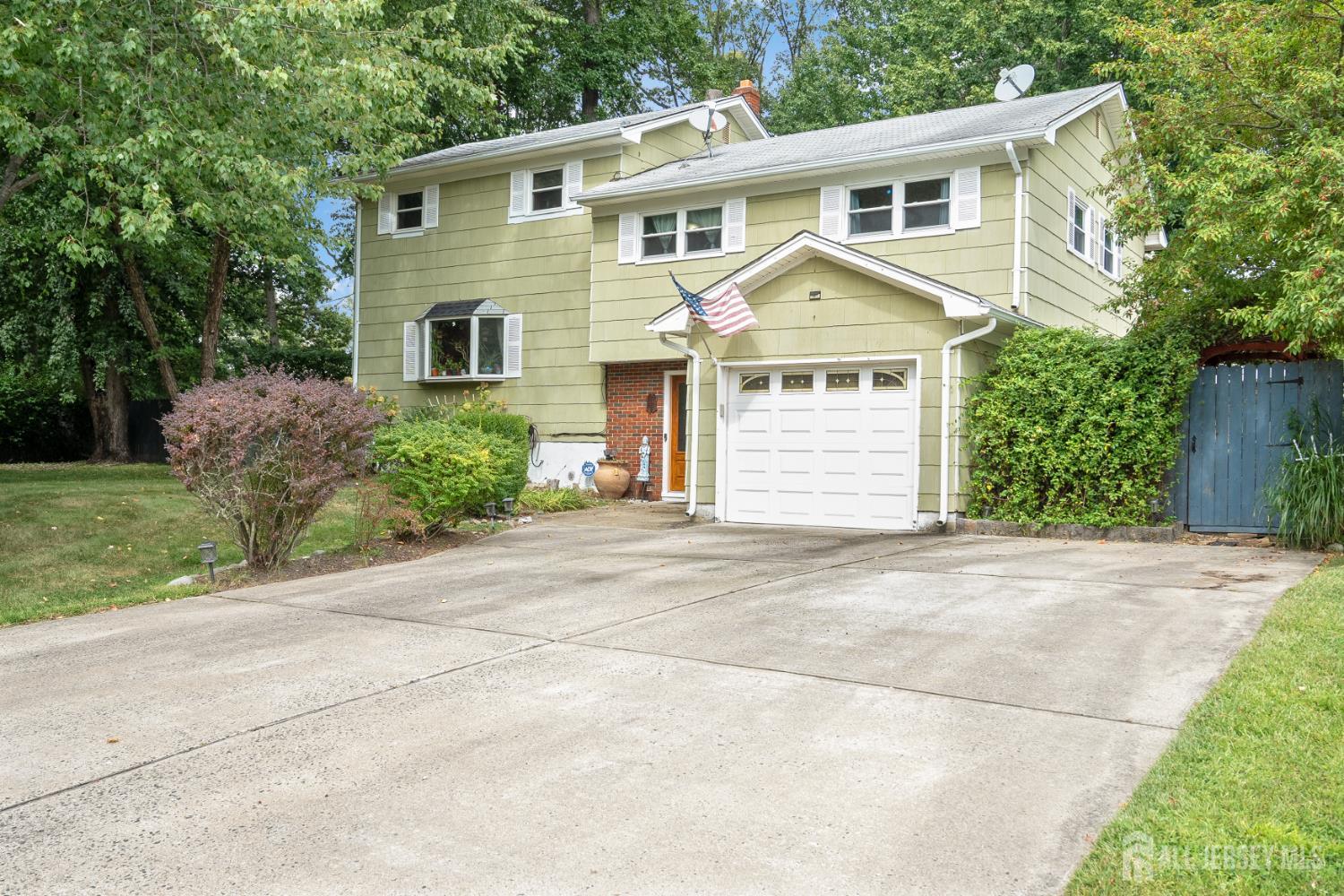 Photo of 17 David Drive, North Brunswick NJ
