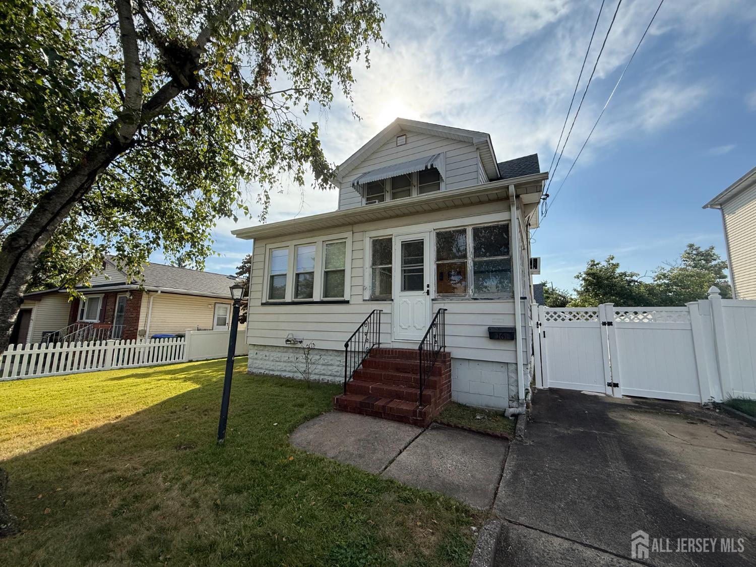 Photo of 16 Chapel Street, Edison NJ