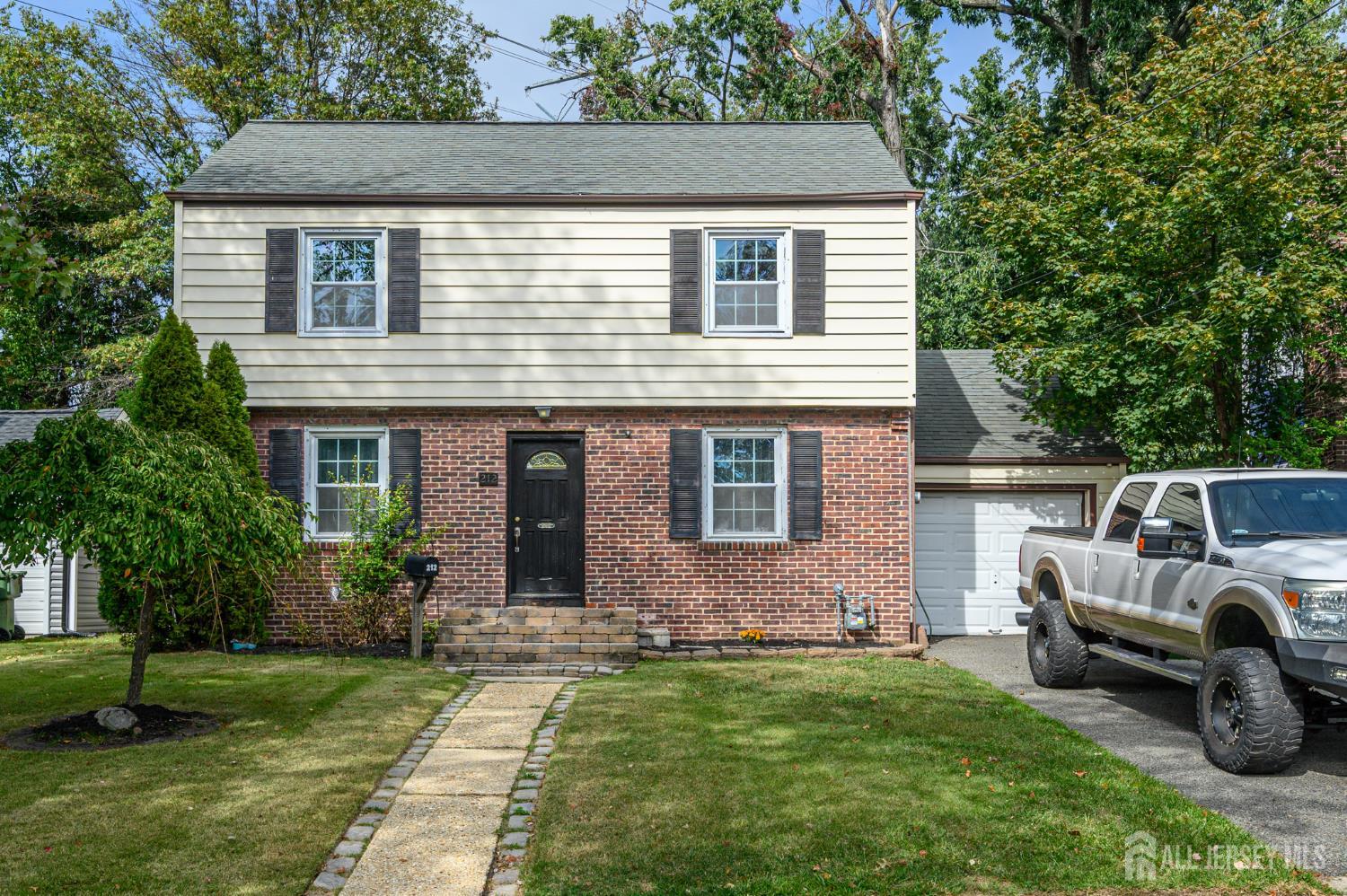 Photo of 212 Echo Avenue, Edison NJ