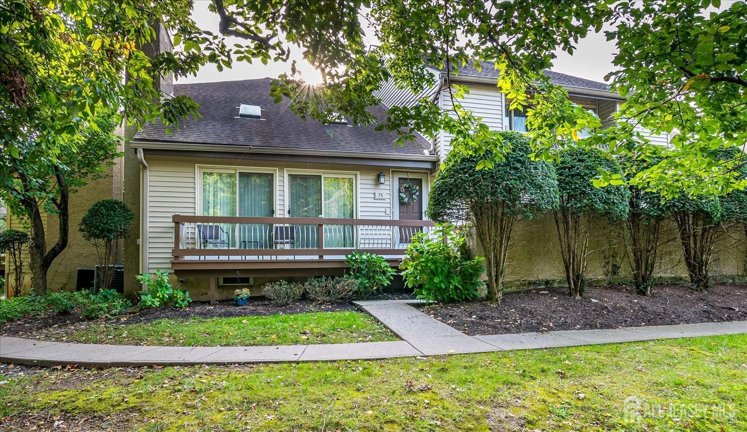 Photo of 75 Kelly Drive, Edison NJ