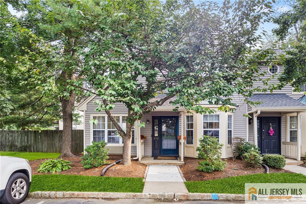 Photo of 212 Ash Court, South Brunswick NJ