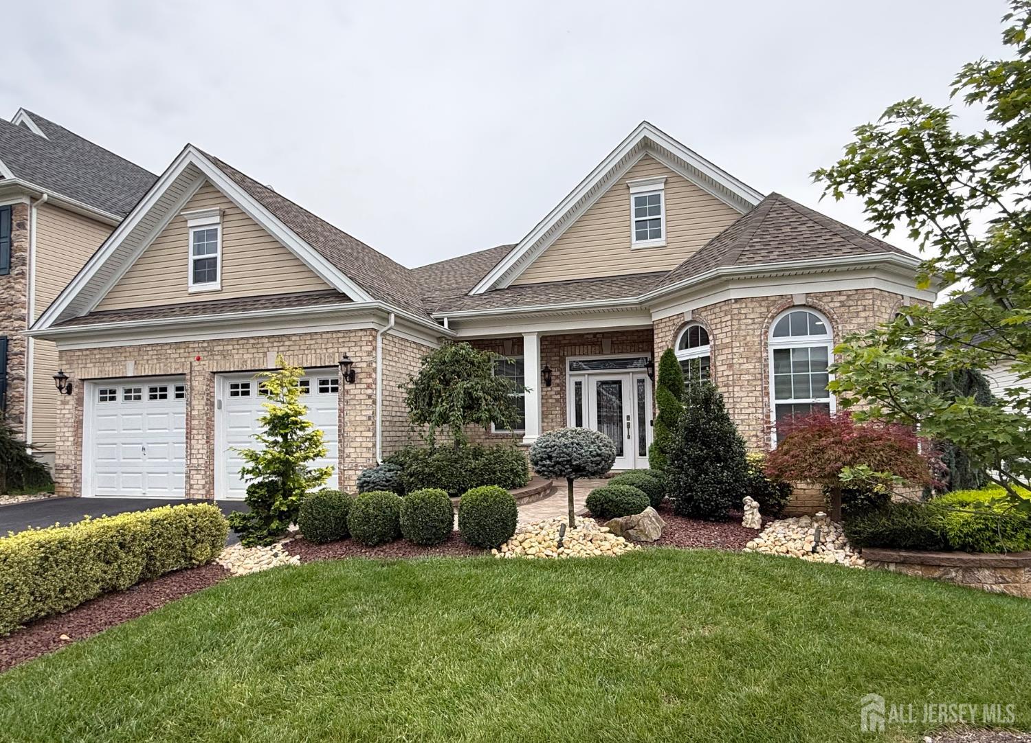 Photo of 6 Regency Court, Monroe NJ