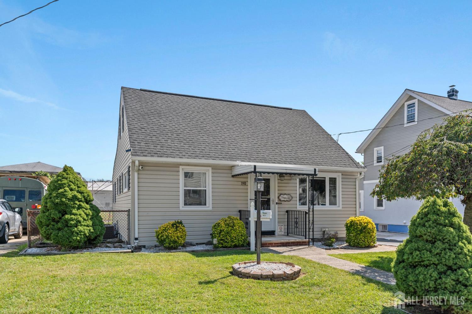 Photo of 190 Jackson Avenue, Edison NJ