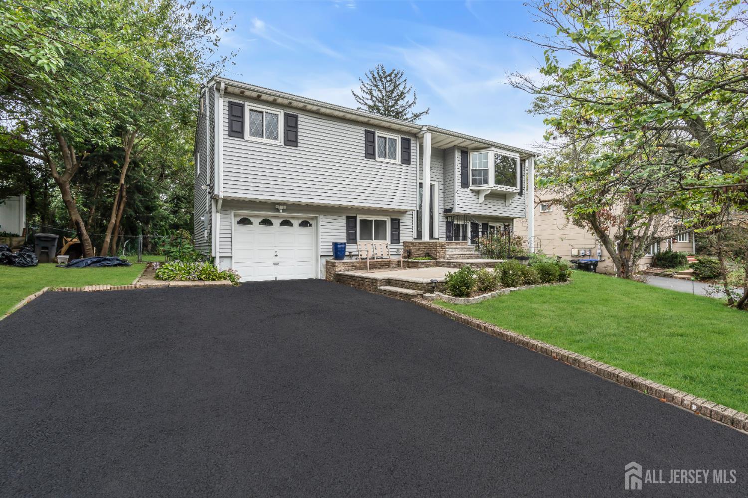 Photo of 27 Bradford Road, East Brunswick NJ