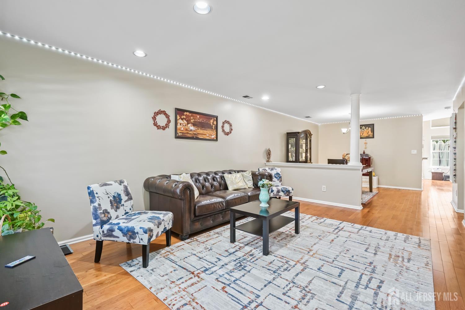 Photo of 172 Windsong Circle, East Brunswick NJ