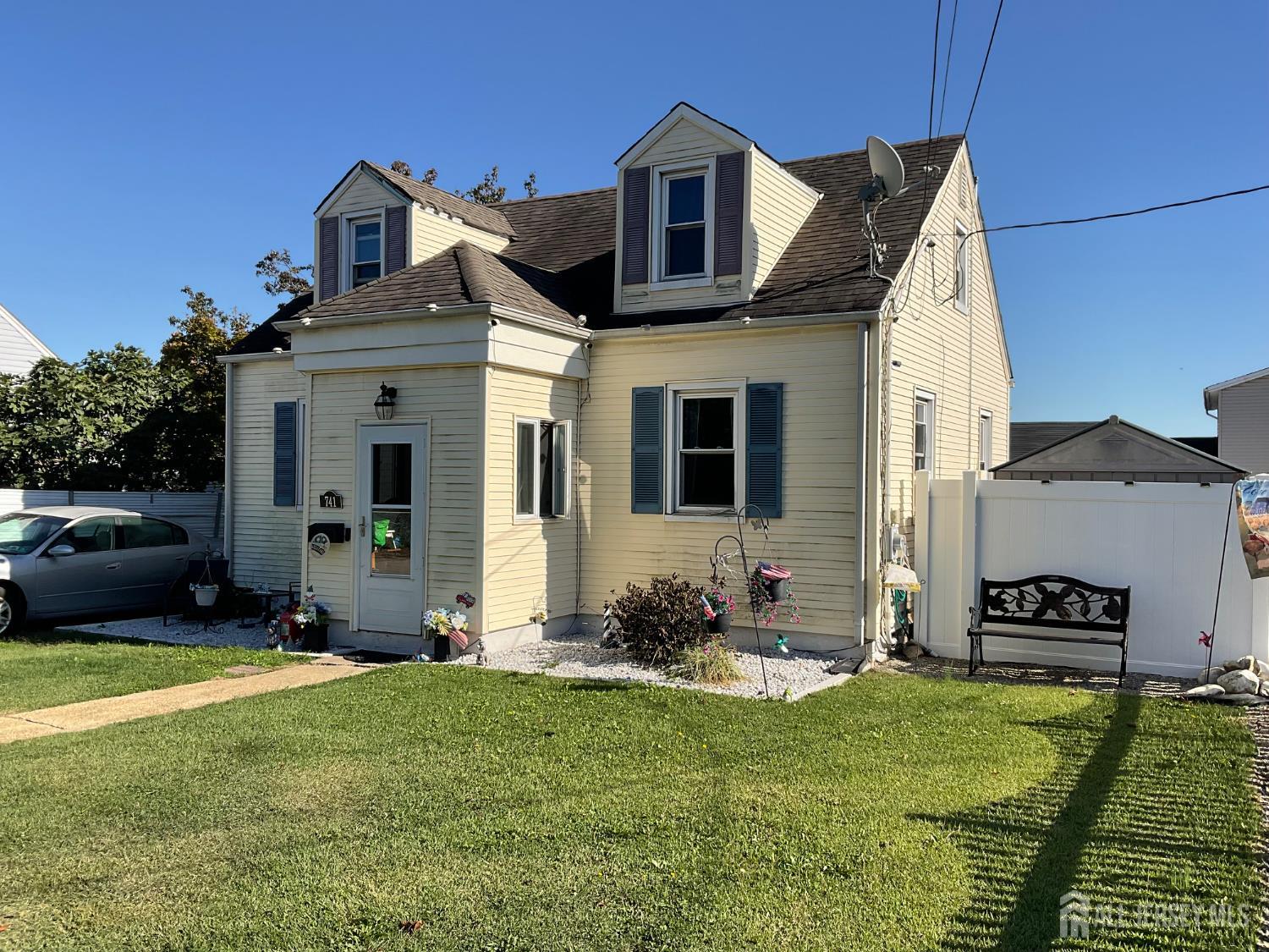 Photo of 741 Bordentown Avenue, Sayreville NJ