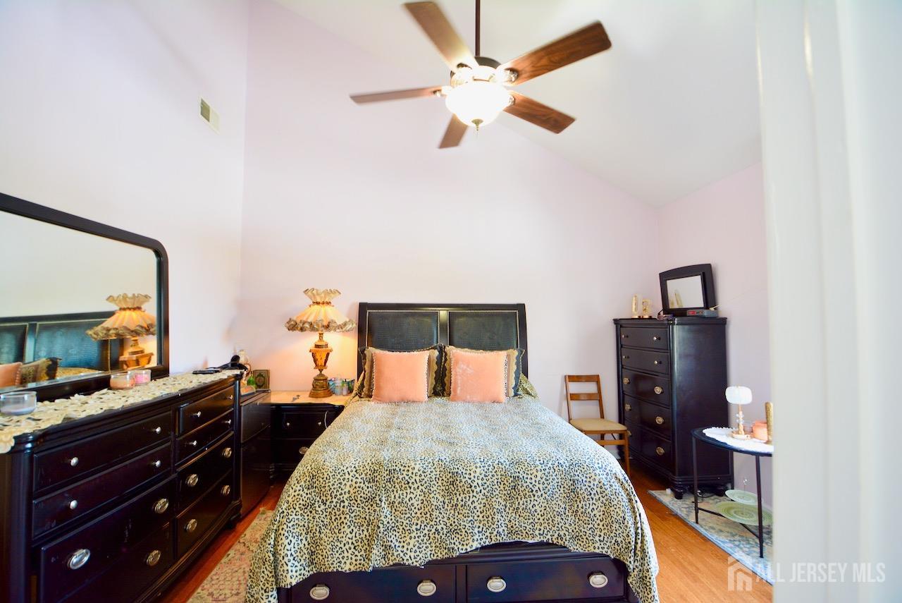 89 SE Rose, Wood-ridge, NJ, 07075