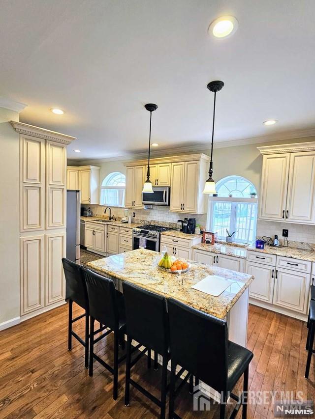 89 SE Rose, Wood-ridge, NJ, 07075