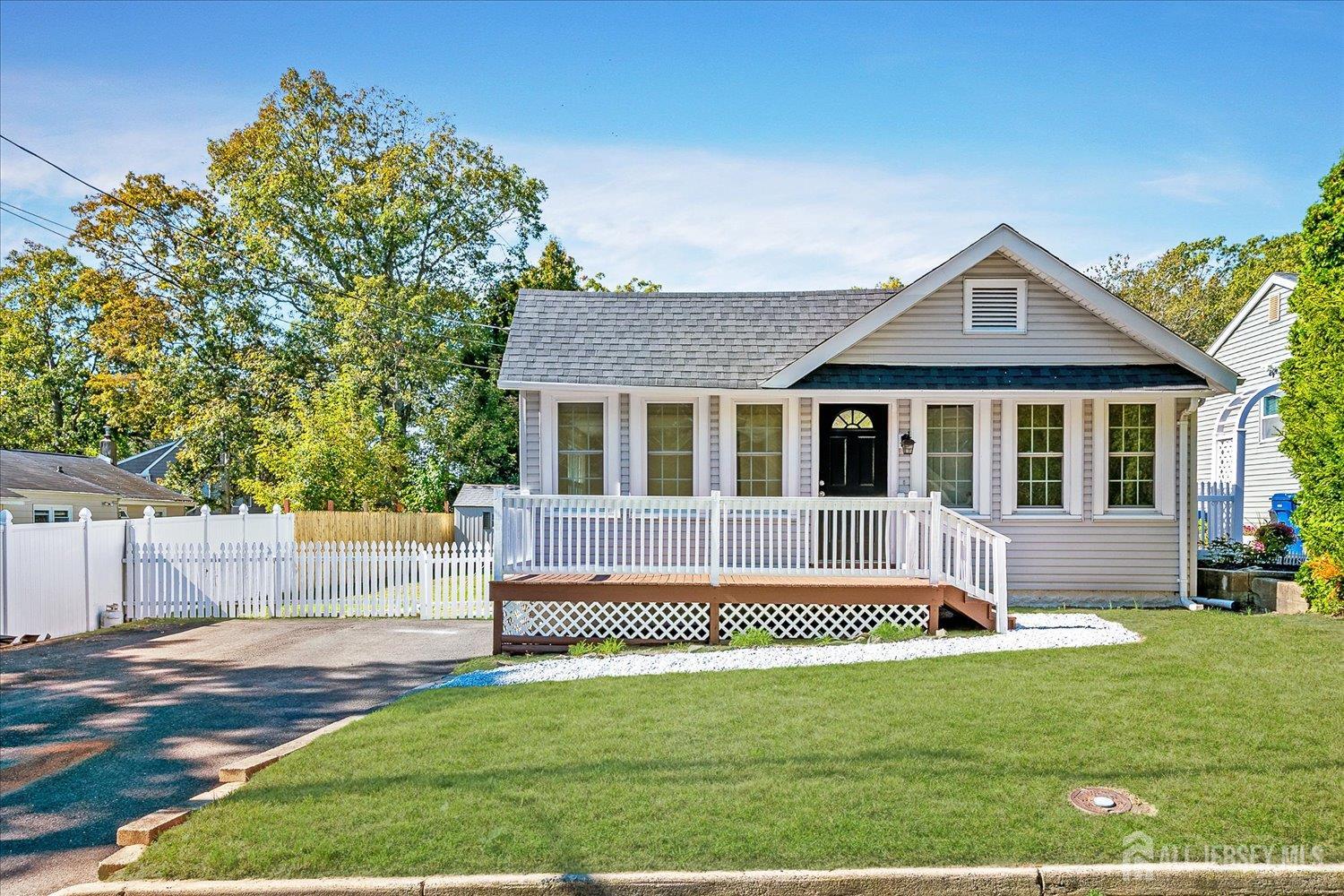 Photo of 341 Victor Place, Neptune NJ