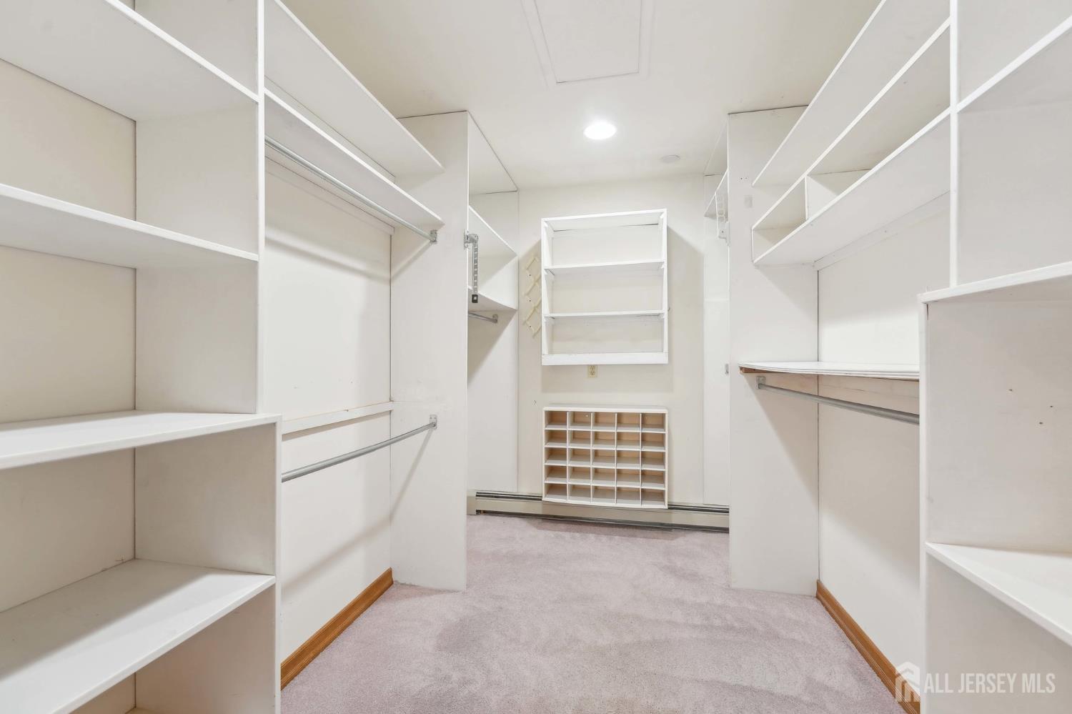 924 Hughes, Hamilton, NJ, 08690