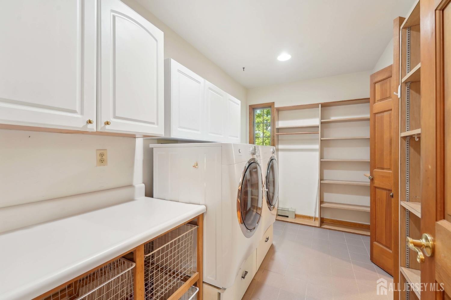 924 Hughes, Hamilton, NJ, 08690