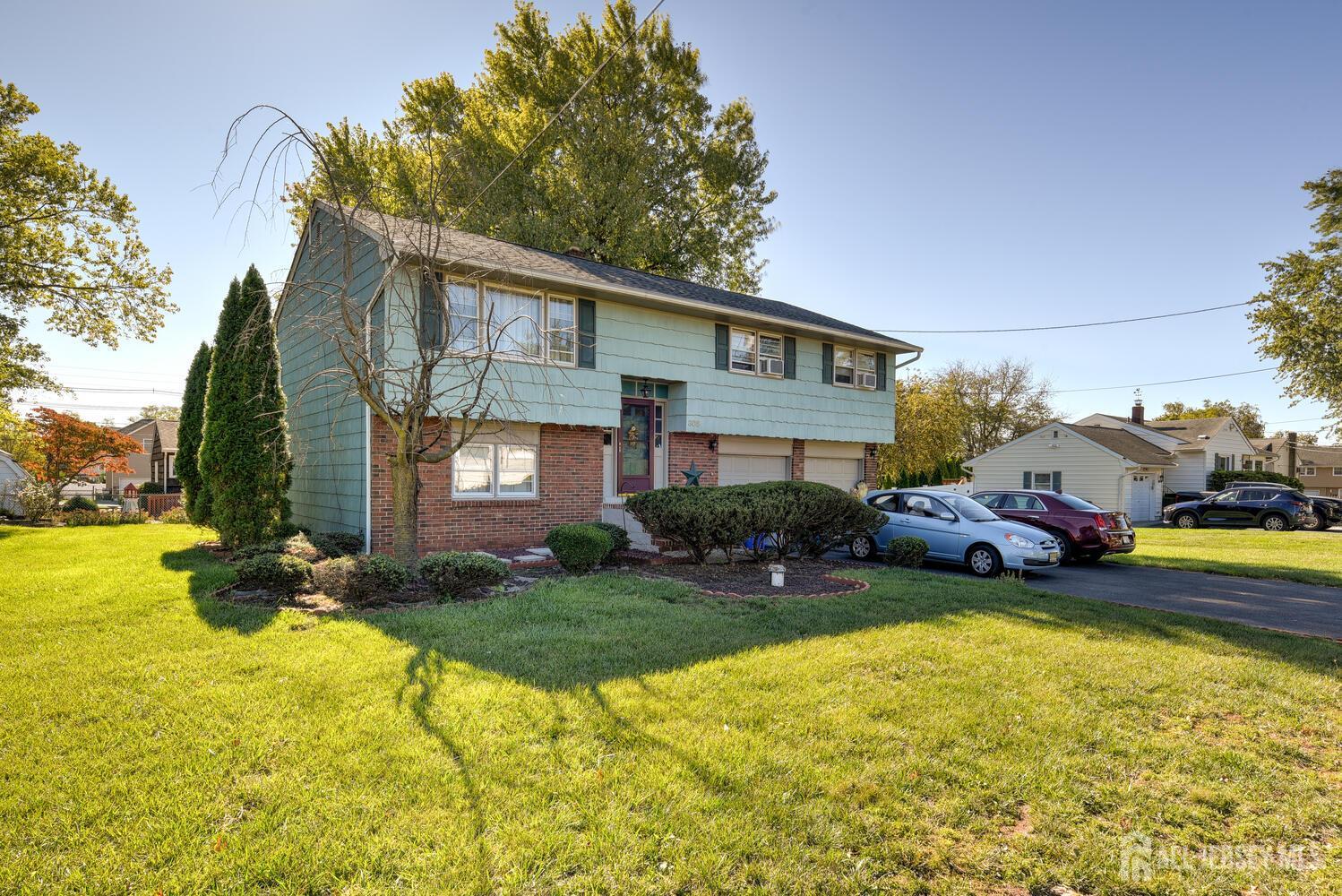 Photo of 308 Bound Brook Avenue