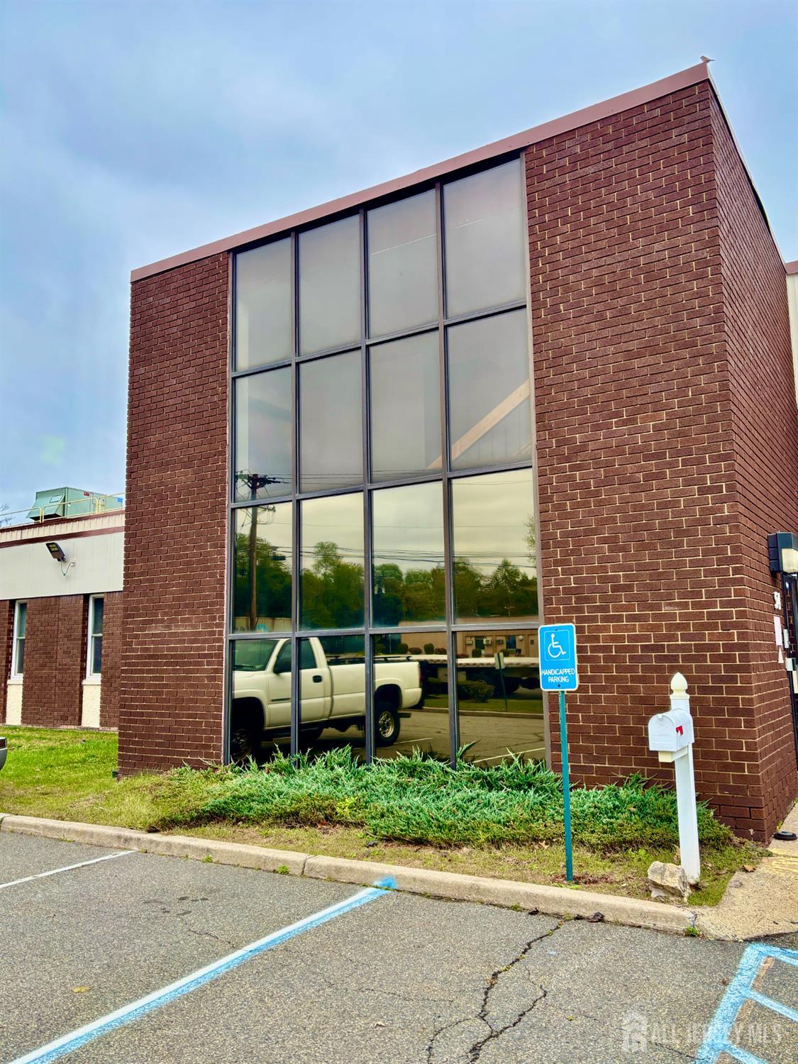 Homes for Sale in Edison, NJ