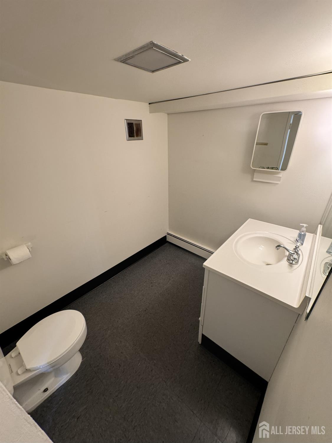 87 Old River UNIT 3, Hackensack, NJ, 07601