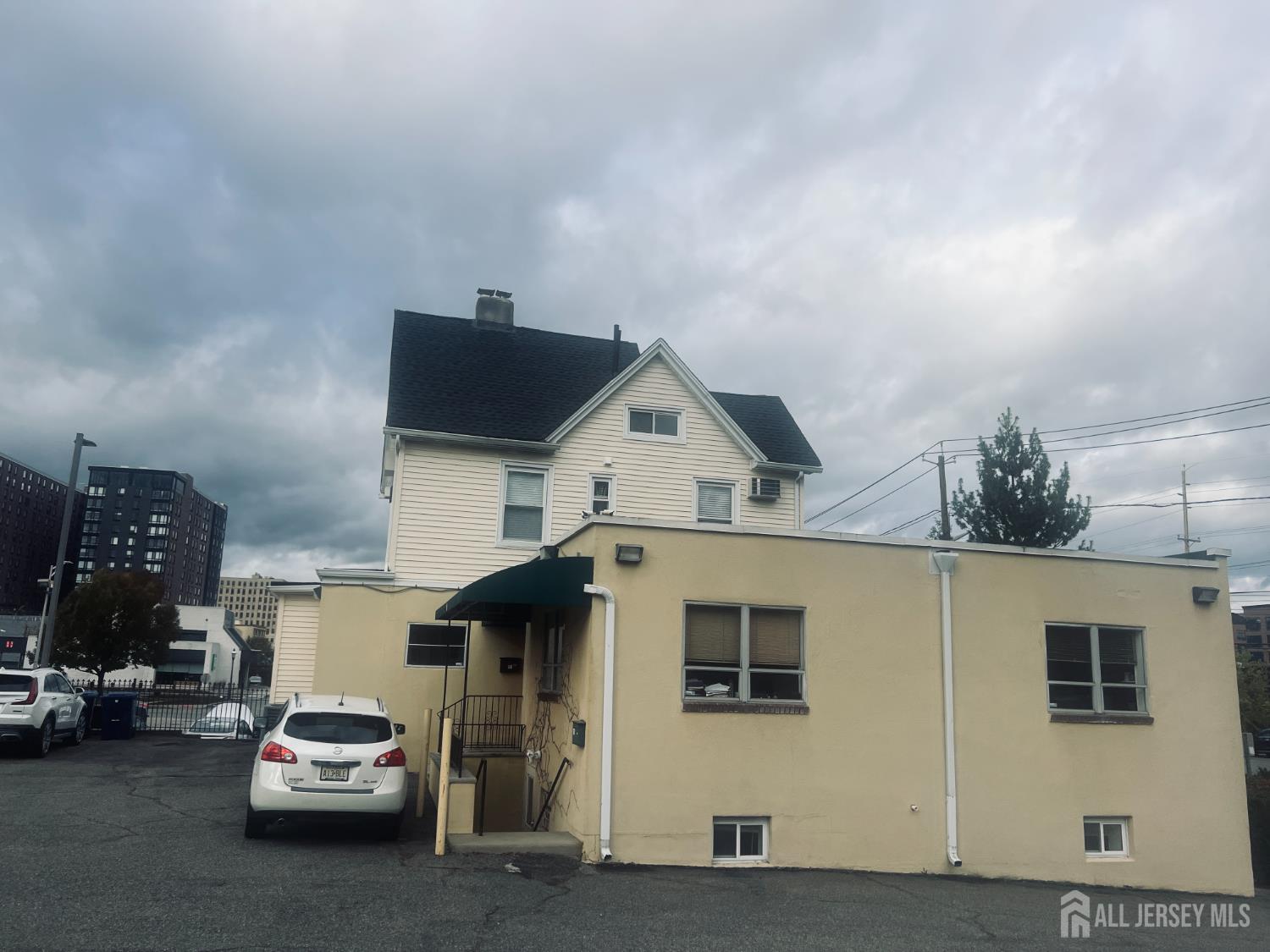 87 Old River UNIT 3, Hackensack, NJ, 07601