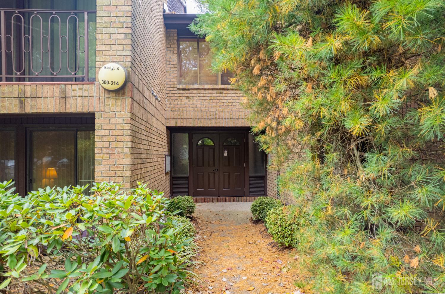 Photo of 310 Willowbrook Drive