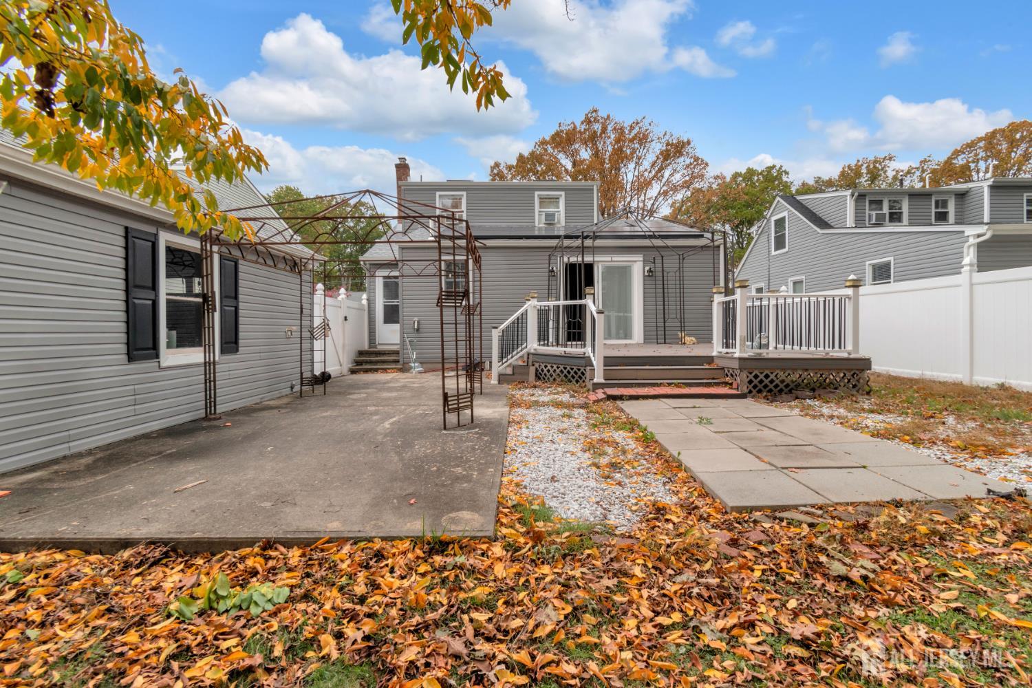 34 Chase, Avenel, NJ, 07001