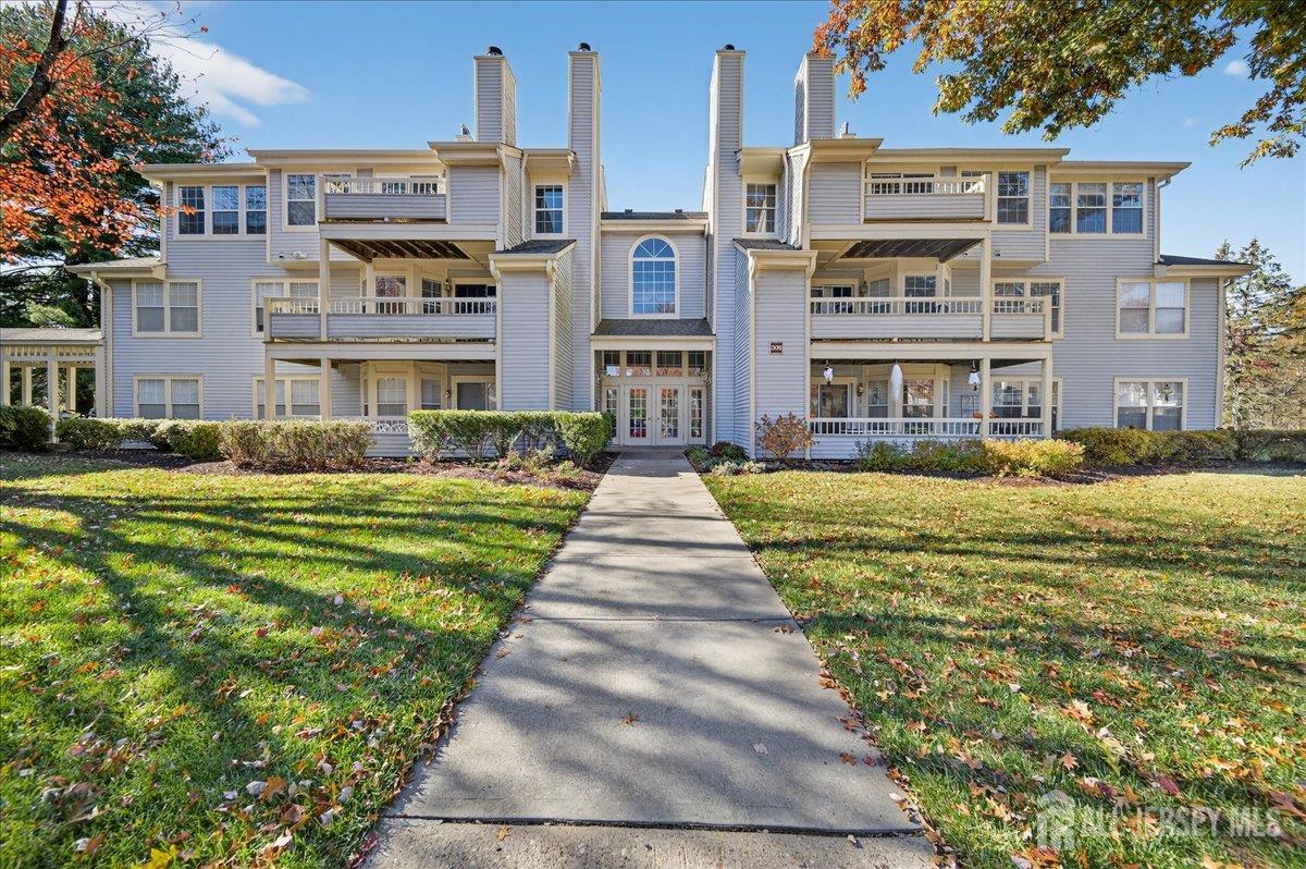 Photo of 306 Trinity Court 12