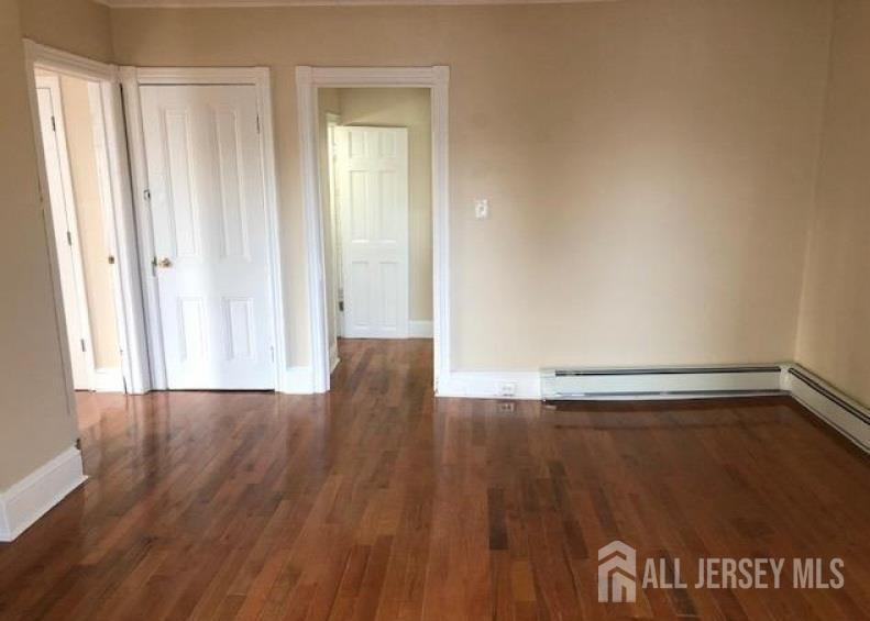 112 East, Bound Brook, NJ, 08805