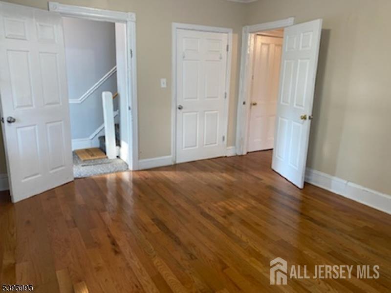 112 East, Bound Brook, NJ, 08805