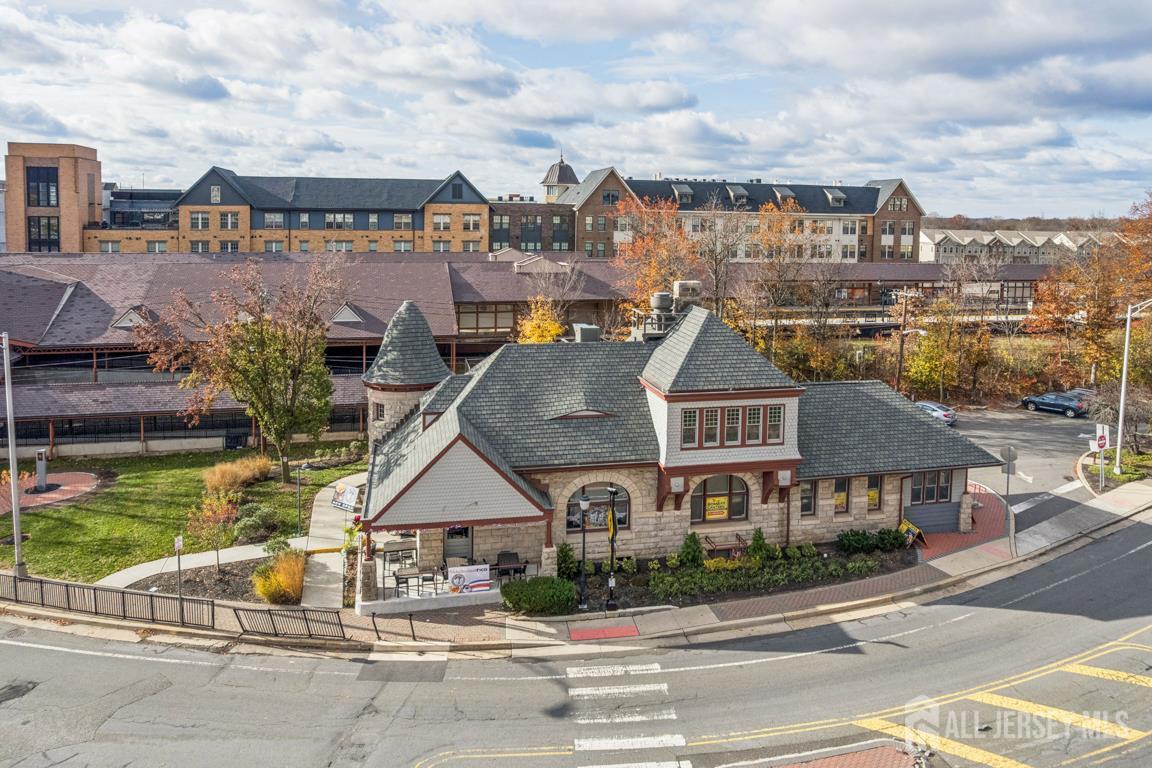 1 Veterans Memorial, Somerville, NJ, 08876