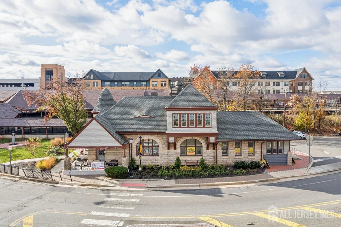 1 Veterans Memorial, Somerville, NJ, 08876
