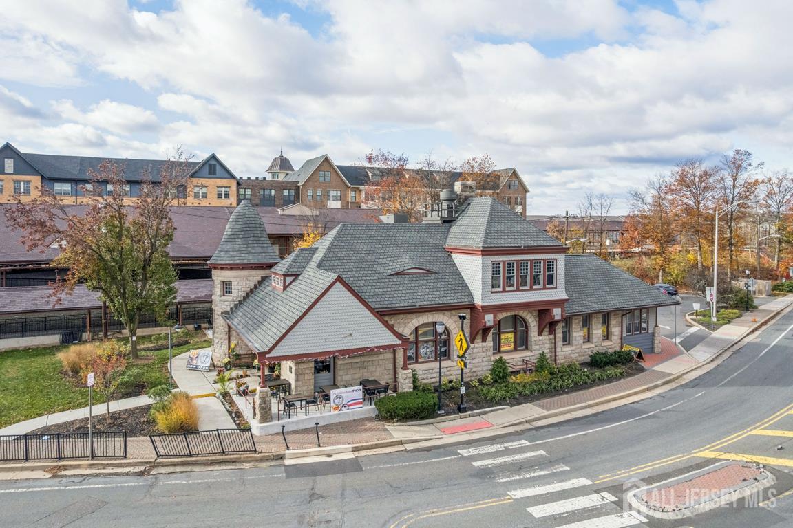 1 Veterans Memorial, Somerville, NJ, 08876