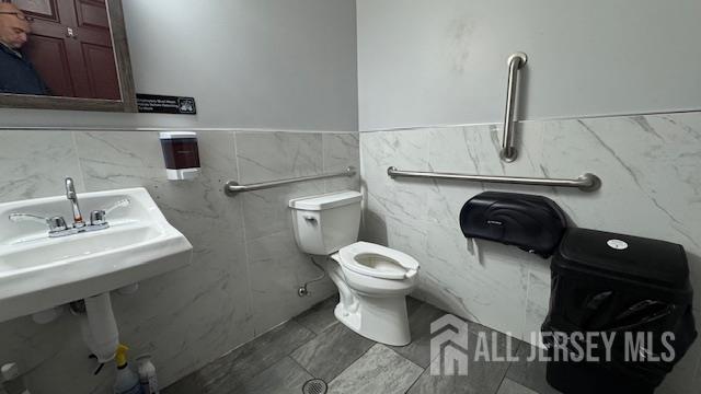 1 Veterans Memorial, Somerville, NJ, 08876