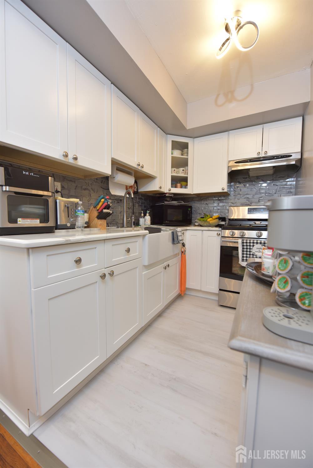 2215 Grand, Bergenfield, NJ, 07047