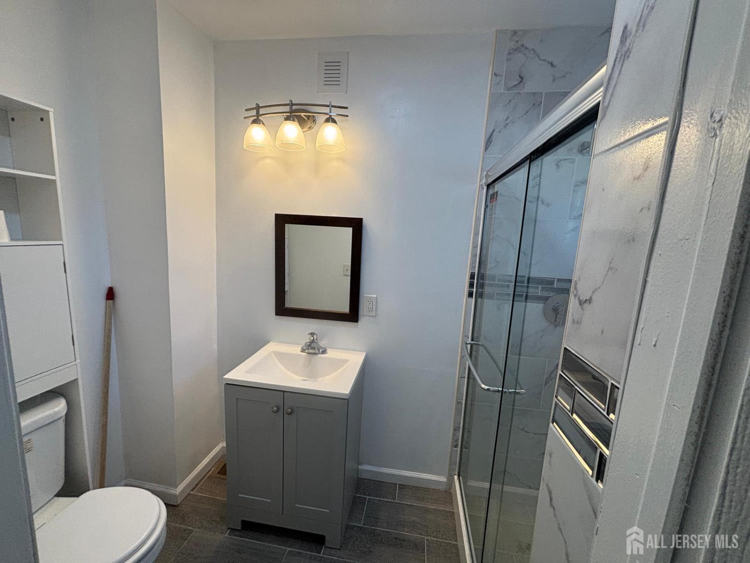 220 S Washington, Dunellen, NJ, 08812