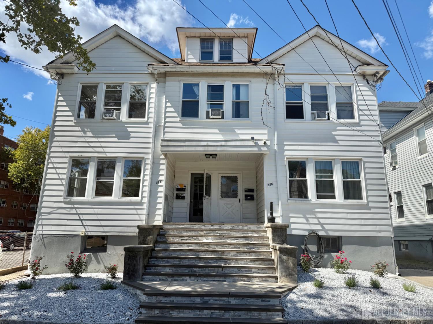 Homes for Sale in Highland Park, NJ