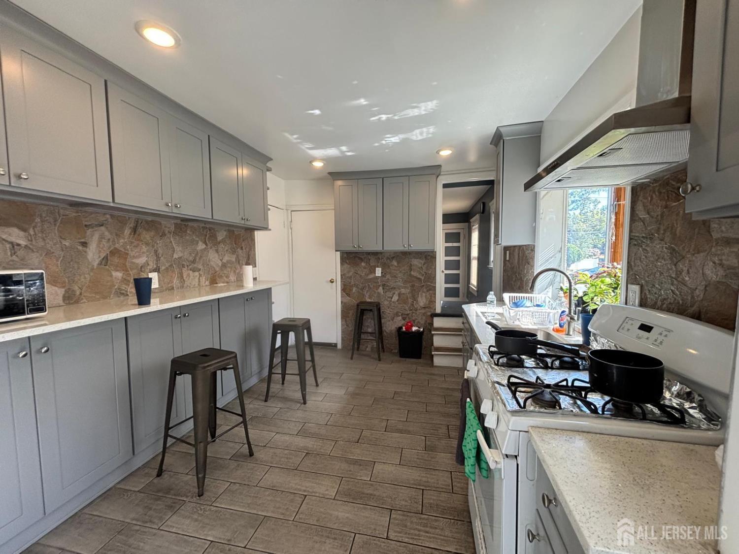 220 S Washington, Dunellen, NJ, 08812