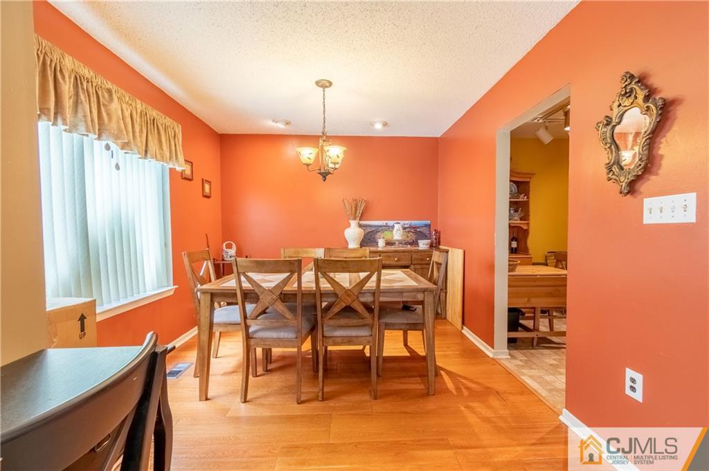 13 Chatham Square Sayreville 08859 NJ photo