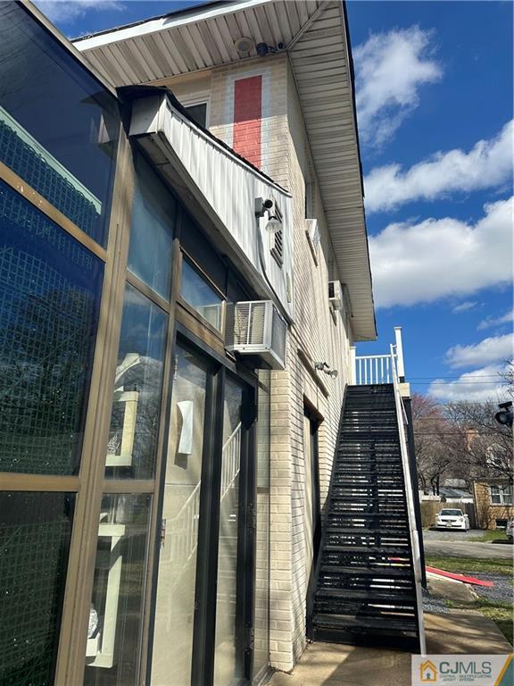 226 Us 1 Highway, Edison, NJ, 08817 226 Us 1 Highway, Edison, NJ, 08817